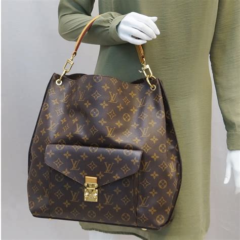 louis vuitton pochette metis strap|louis vuitton metis hobo bag.